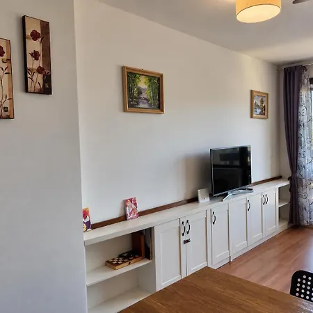 Апартамент 1-Bedroom Apartment 5 Min Walk To Gondola *