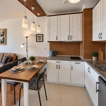 1-Bedroom Apartment 5 Min Walk To Gondola * Банско