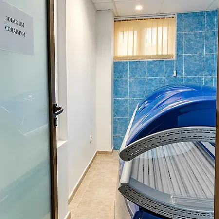Апартамент 1-Bedroom Apartment 5 Min Walk To Gondola *